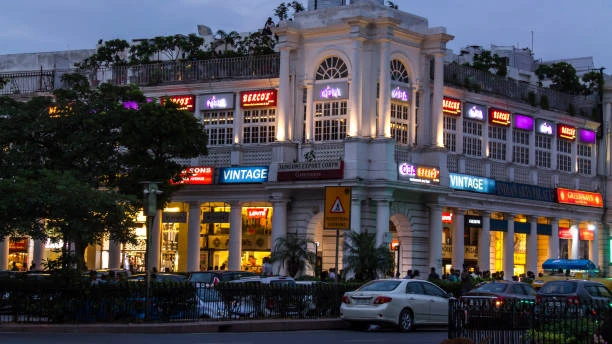 How Mehar Oberoi Maintains Premium Standards for Clients in Connaught Place